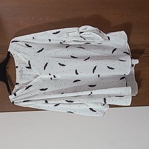 Dr 2 Black and White 3XL Blouse